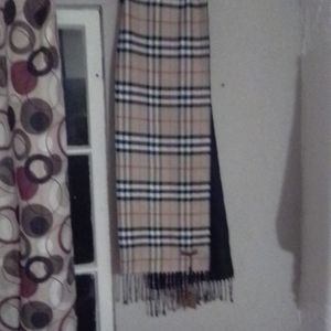 Burberry reversible cashmere scarf brand new